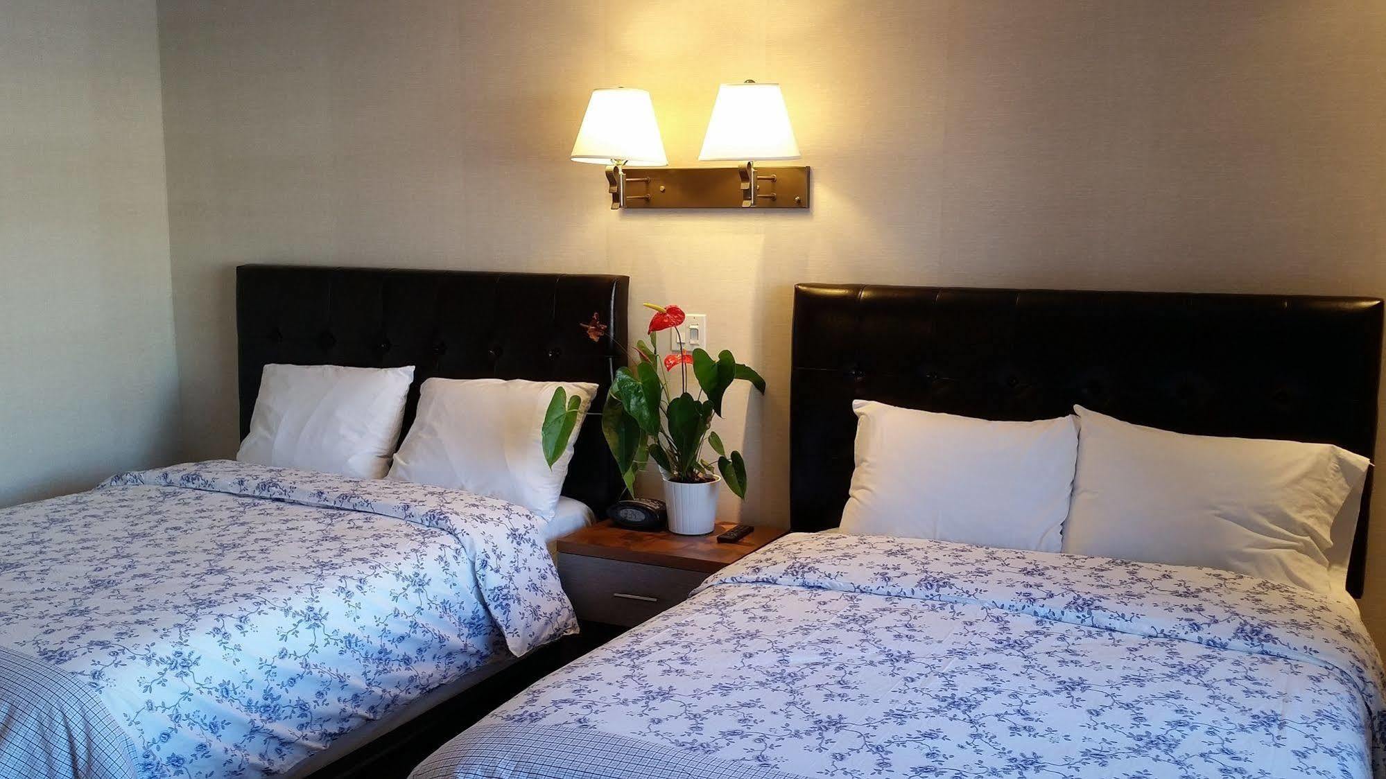 Au Doc Motel Repentigny Esterno foto